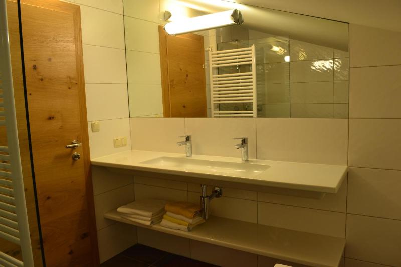 Apartment (4-6 Adults) image 2