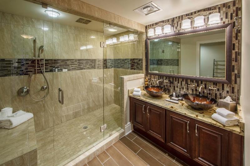 Two-Bedroom Signature Villa image 4