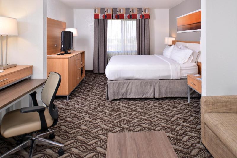 King Suite image 2
