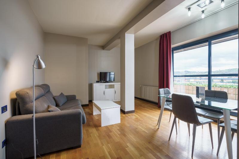 Superior Apartment image 3