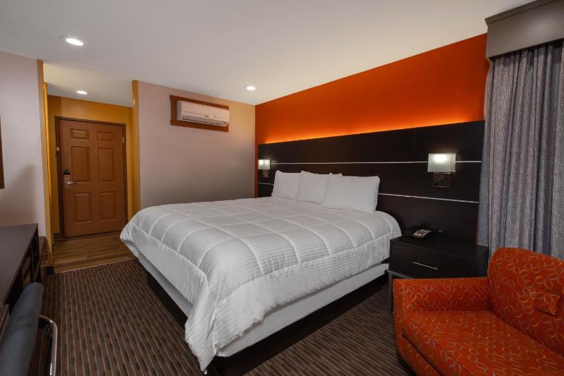 King Room - Non-Smoking image 3
