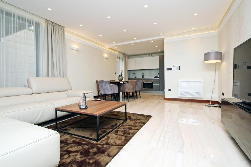 BEACH FRONT VILLA FRAN - DELUXE SUITE with private pool - image 21
