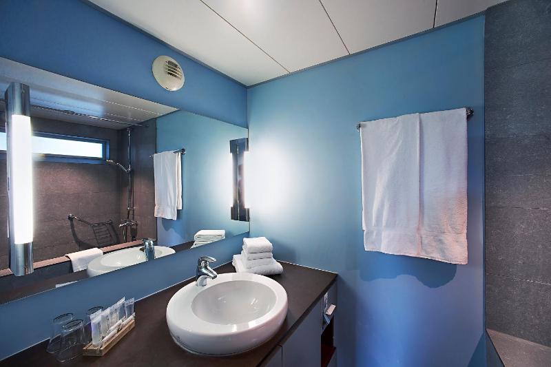 Triple Room image 2