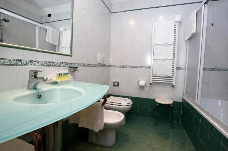 Hotel Estense - image 33