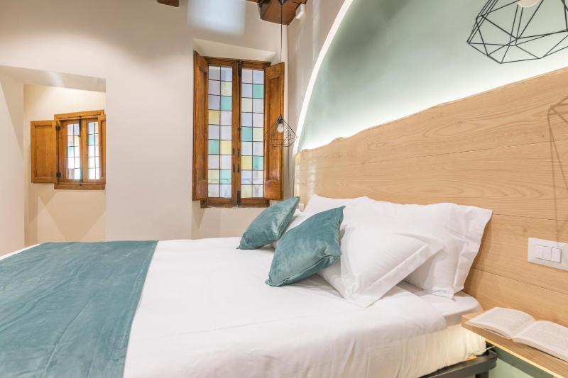 Standard Double Room image 4