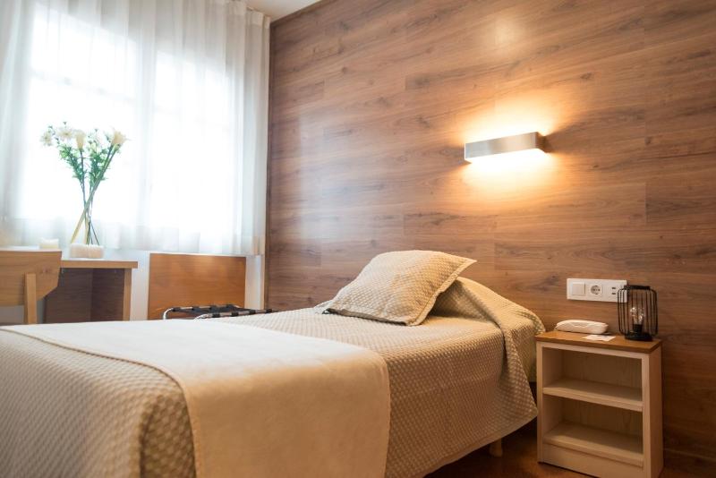 Single Room image 1