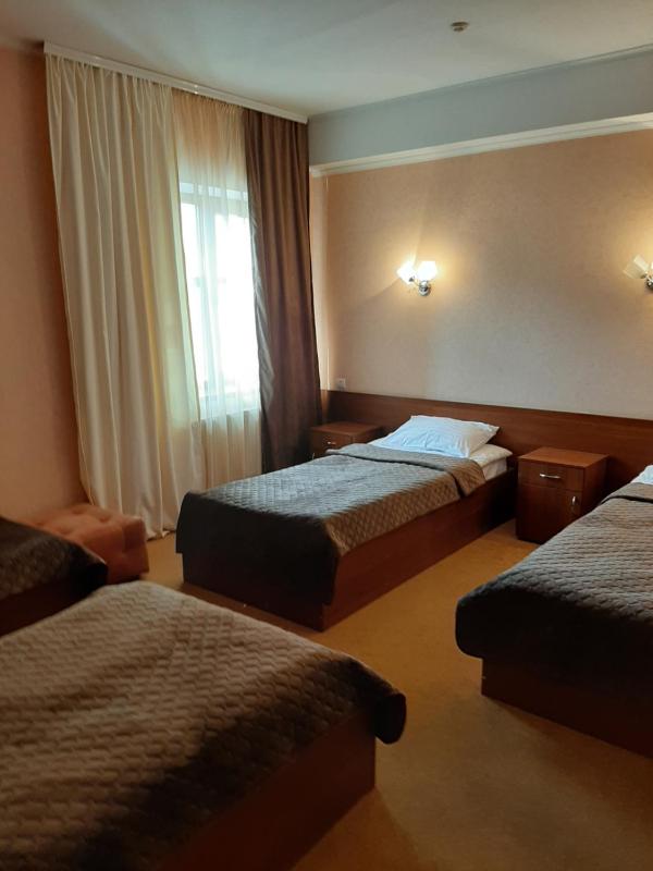 Standard Quadruple Room image 1