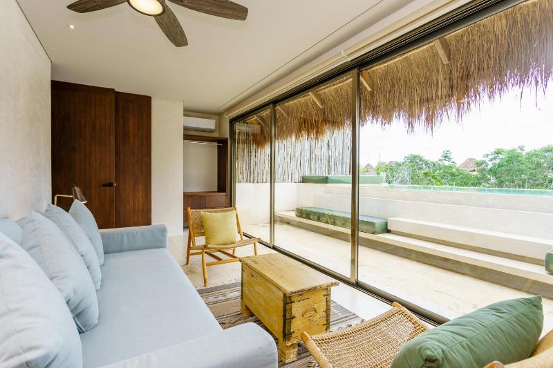 Luxury & Nature Meet Plus a Private Pool & Roof Pool - image 16