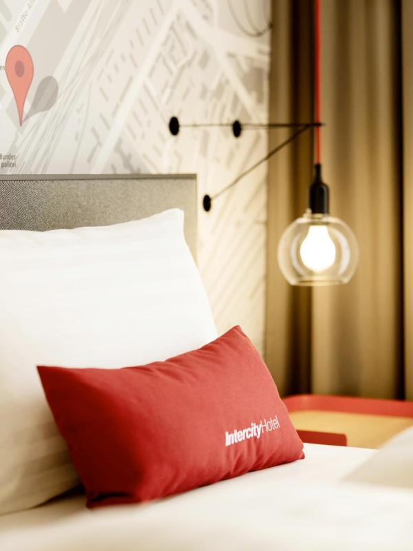 Superior Double Room image 4