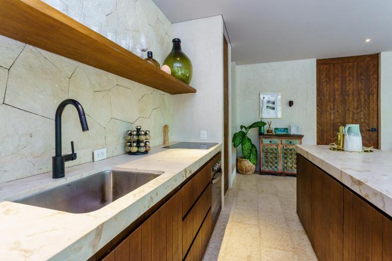 Luxury & Nature Meet Plus a Private Pool & Roof Pool - image 5