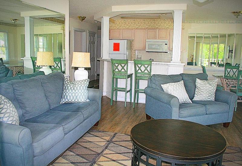 One-Bedroom Apartment image 3