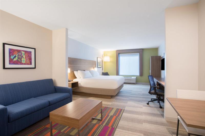 King Suite image 2