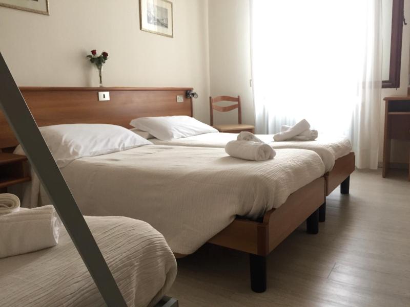 Quadruple Room image 1