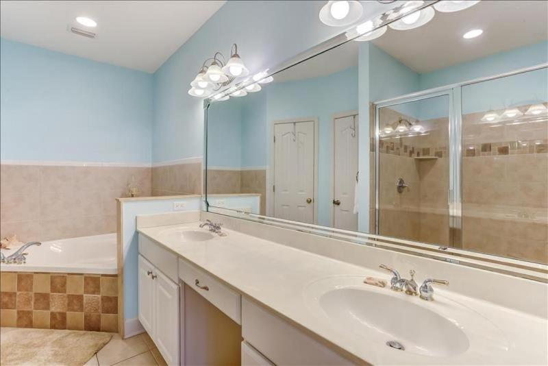 241 S Fletcher - image 14