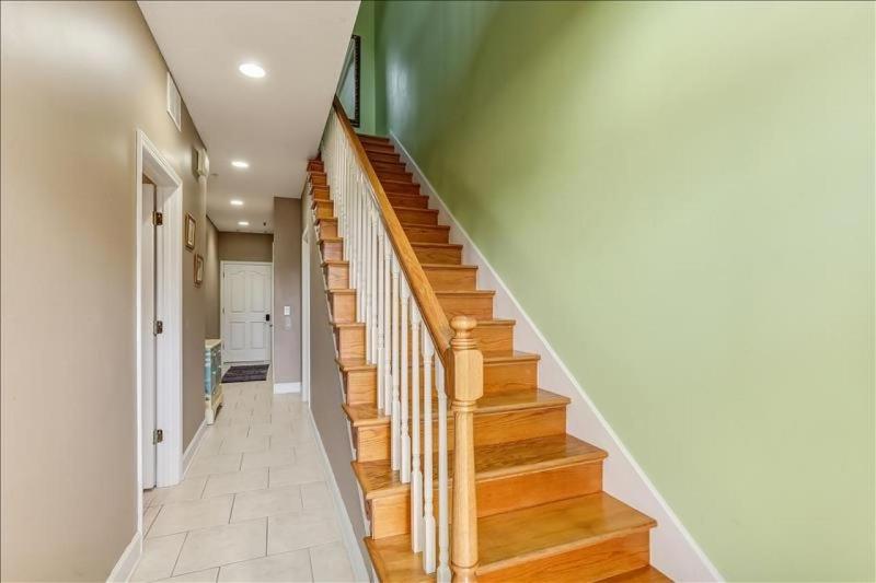 241 S Fletcher - image 31