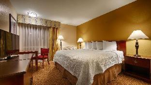 Room #5965808 image 3