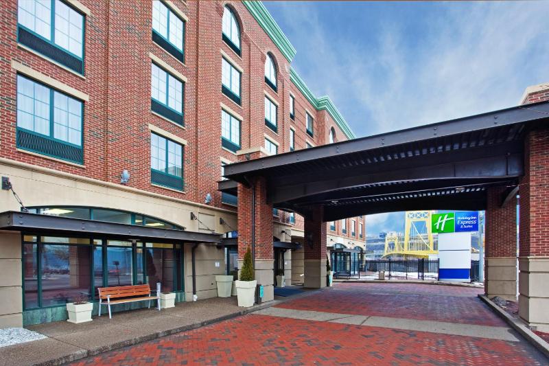Holiday Inn Express Hotel & Suites Pittsburgh-South Side By IHG - image 16