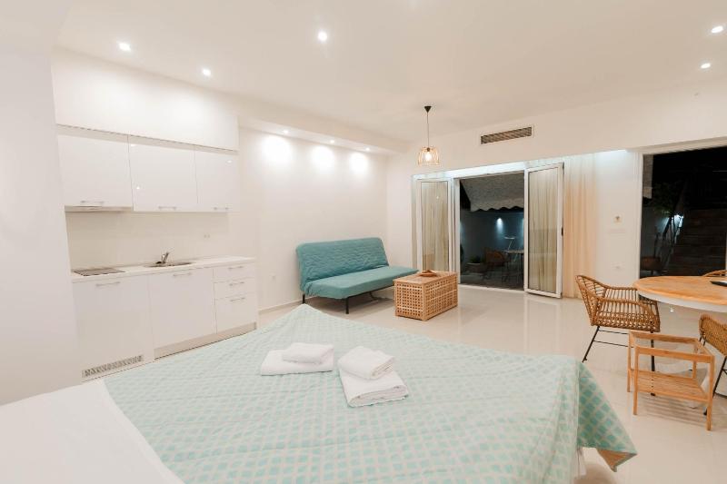 Annas Apartment - image 34