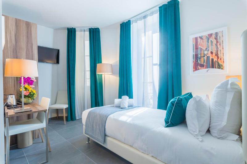 Single Room image 3