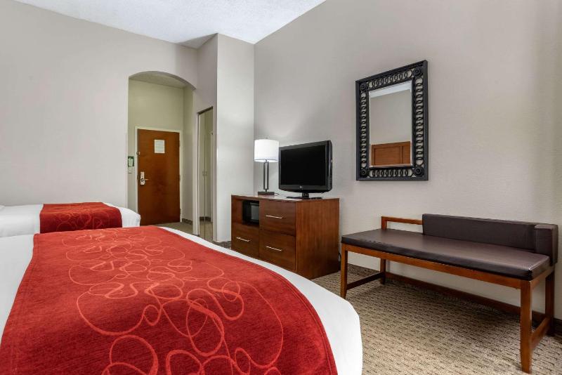Comfort Suites Jacksonville Airport - image 14
