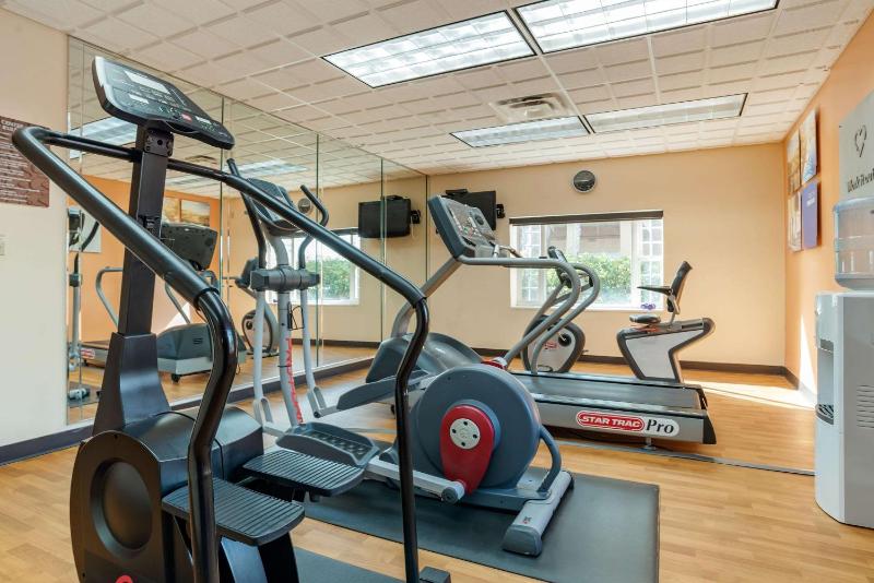 Comfort Suites Jacksonville Airport - image 37