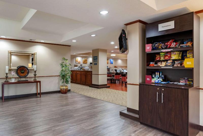 Comfort Suites Jacksonville Airport - image 38