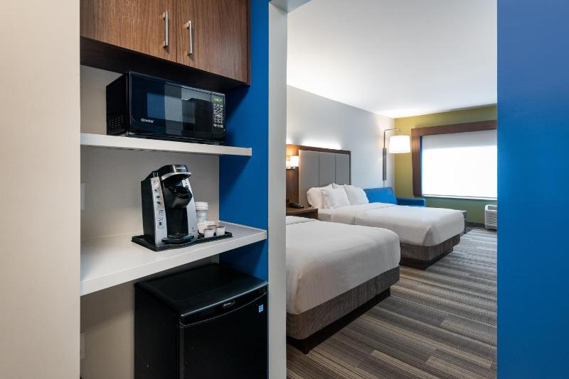 Suite - Non-Smoking image 2