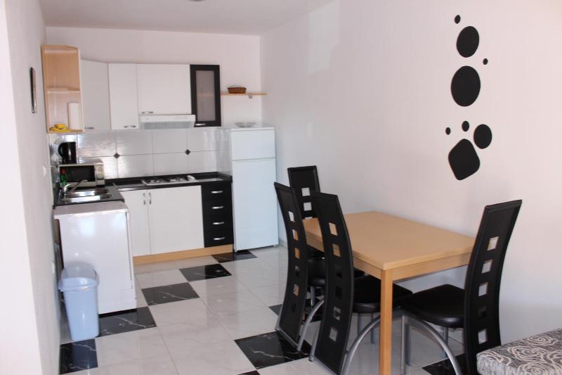 Apartments Mustač - image 3