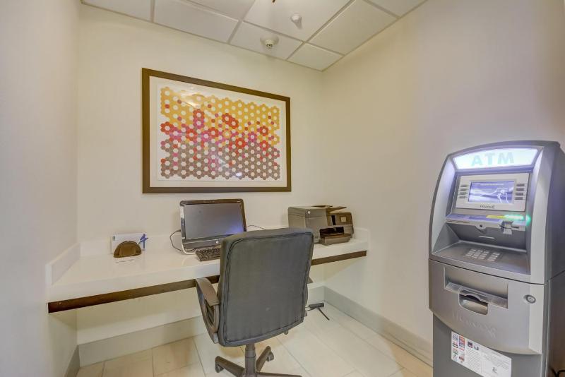 Holiday Inn Express Hotel & Suites Tampa-USF-Busch Gardens By IHG - image 22