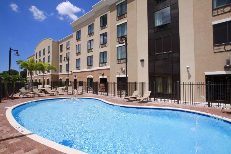Holiday Inn Express Hotel & Suites Tampa-USF-Busch Gardens By IHG - image 15