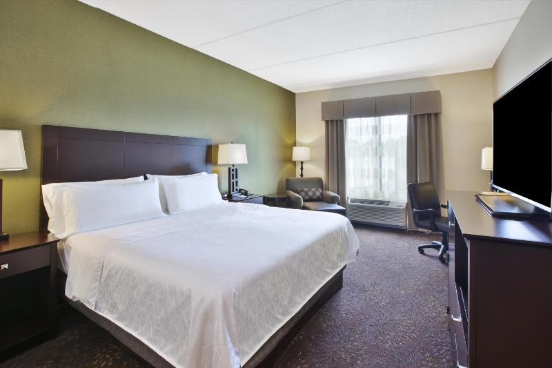 Standard King Room image 1