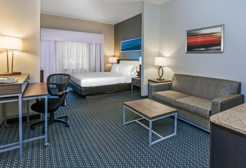 King Suite image 2