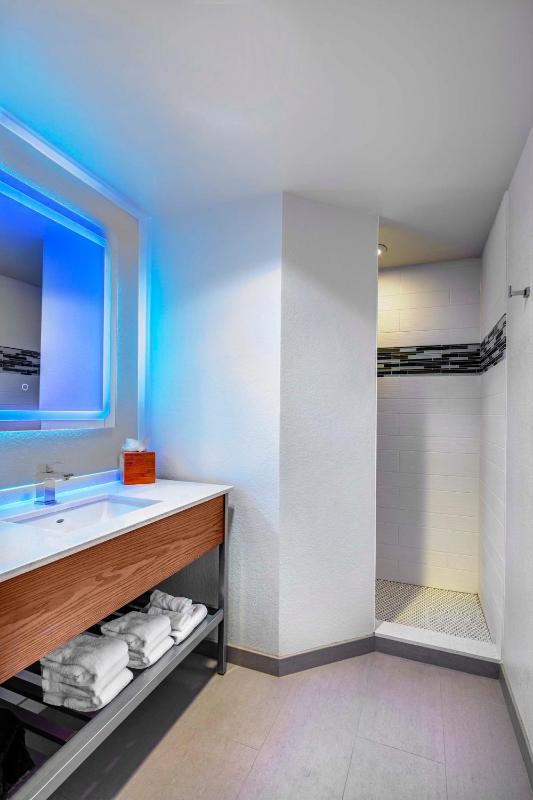Room Selected at Check-In image 4
