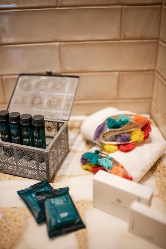 Klaritz Luxury Suites - image 35