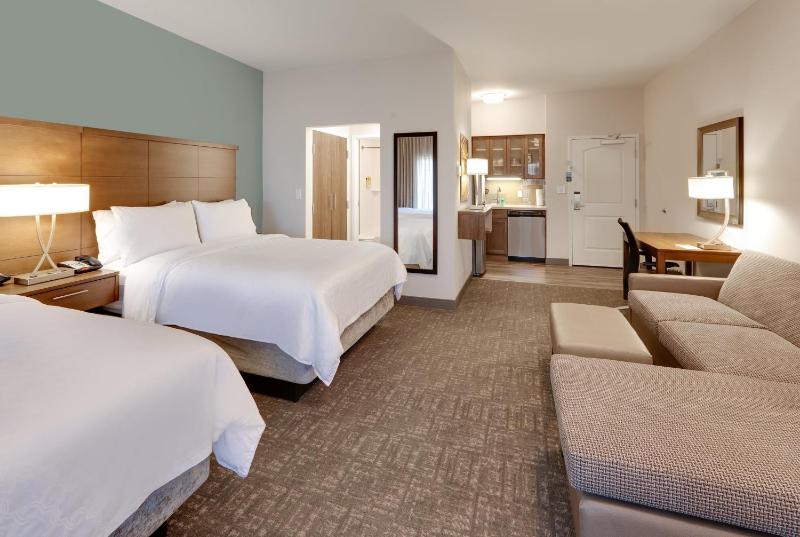 Studio Suite with Two Queen Beds image 3