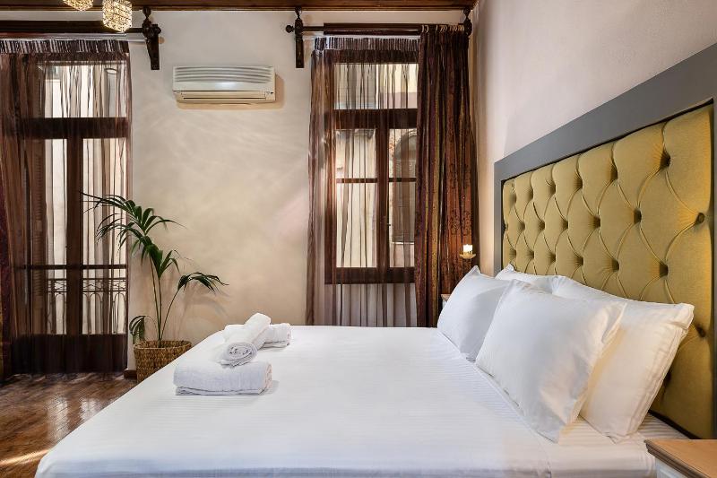 Old Town Suites - image 13