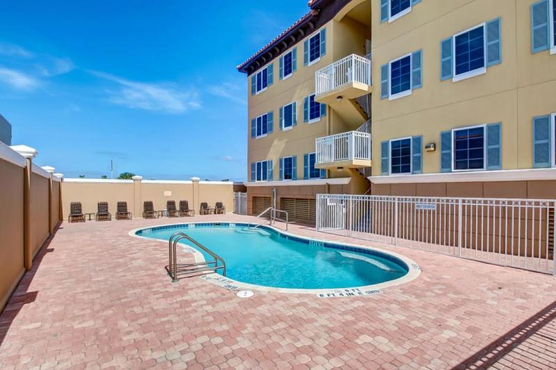 Fernandina Cay - image 7