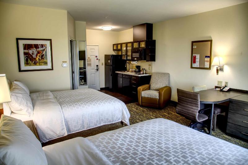 Studio Suite with Two Queen Beds image 3