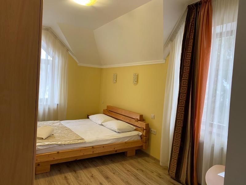 Hotel Kalyna - image 11