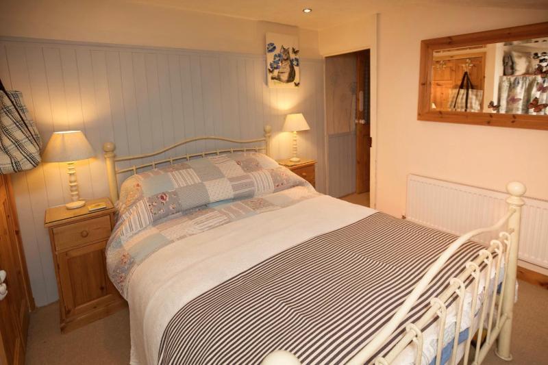 Family Room image 2
