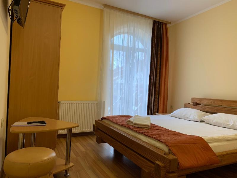Hotel Kalyna - image 4
