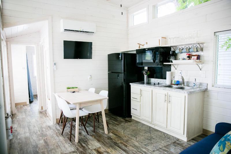Two-Bedroom House image 3