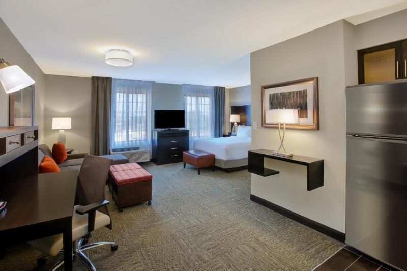 Queen Suite - Disability Access/Non-Smoking image 3