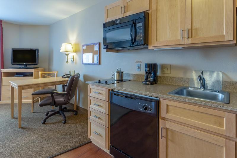 Studio Queen Suite image 3