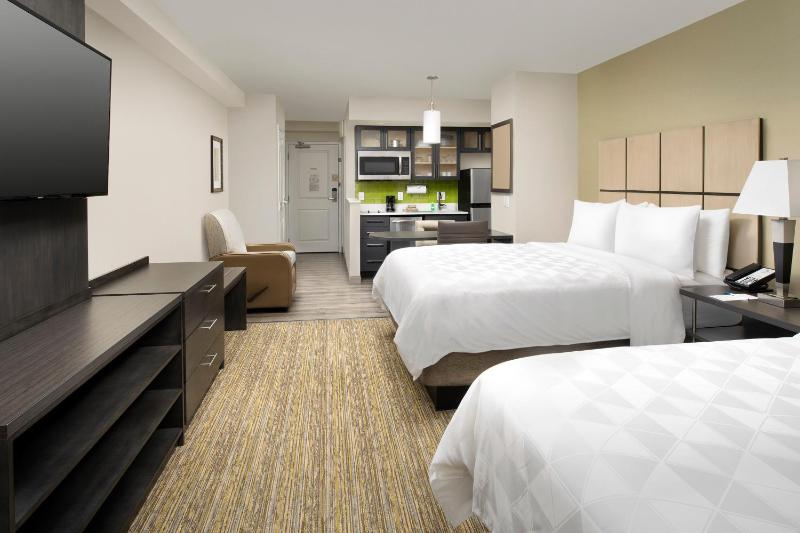 Queen Studio Suite with Two Queen Beds - Non-Smoking image 2