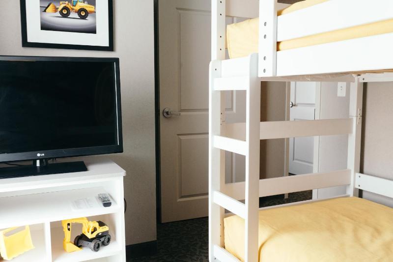Two Bedroom Suite - Non-Smoking image 3