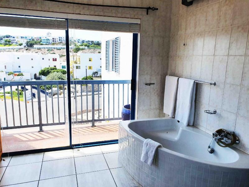 Raaswater Langebaan Self Catering - image 6