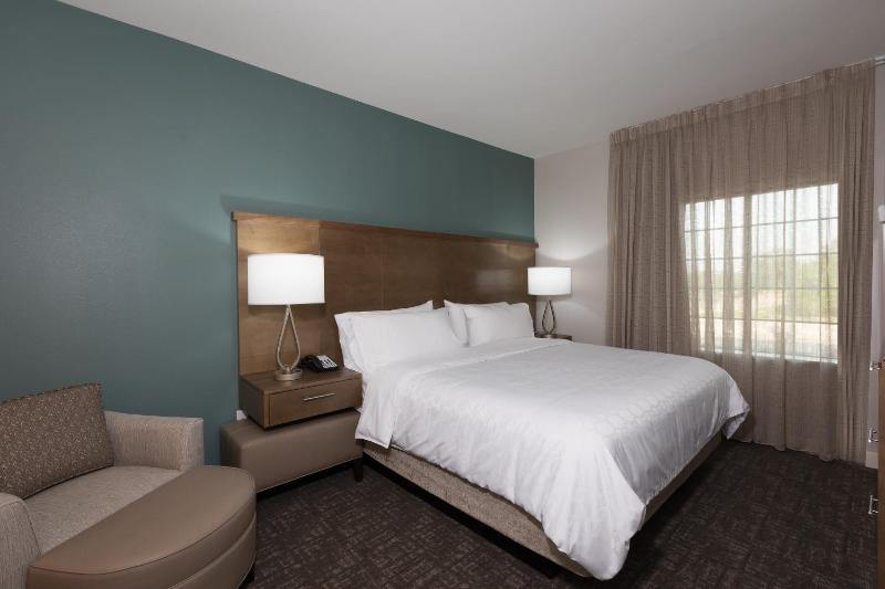 One-Bedroom Suite - Hearing Accessible with Tub/Non-Smoking  image 4