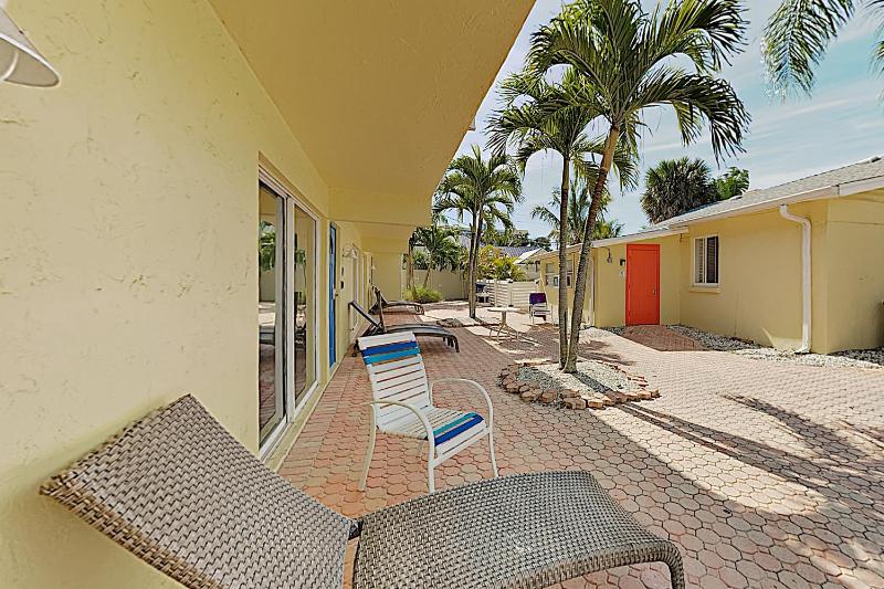 One-Bedroom Apartment image 2