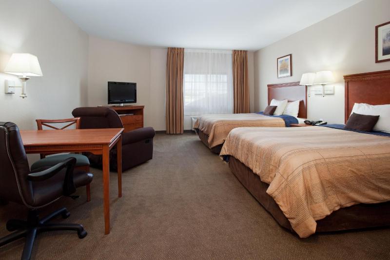 Studio Suite with Two Queen Beds image 2